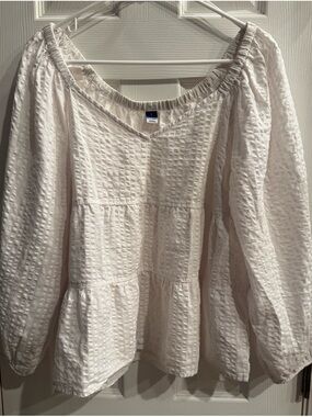 Old Navy White Textured Peasant Top - Brand Unspecified